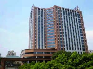 南京中大醫(yī)院綜合樓（魯班獎(jiǎng)）